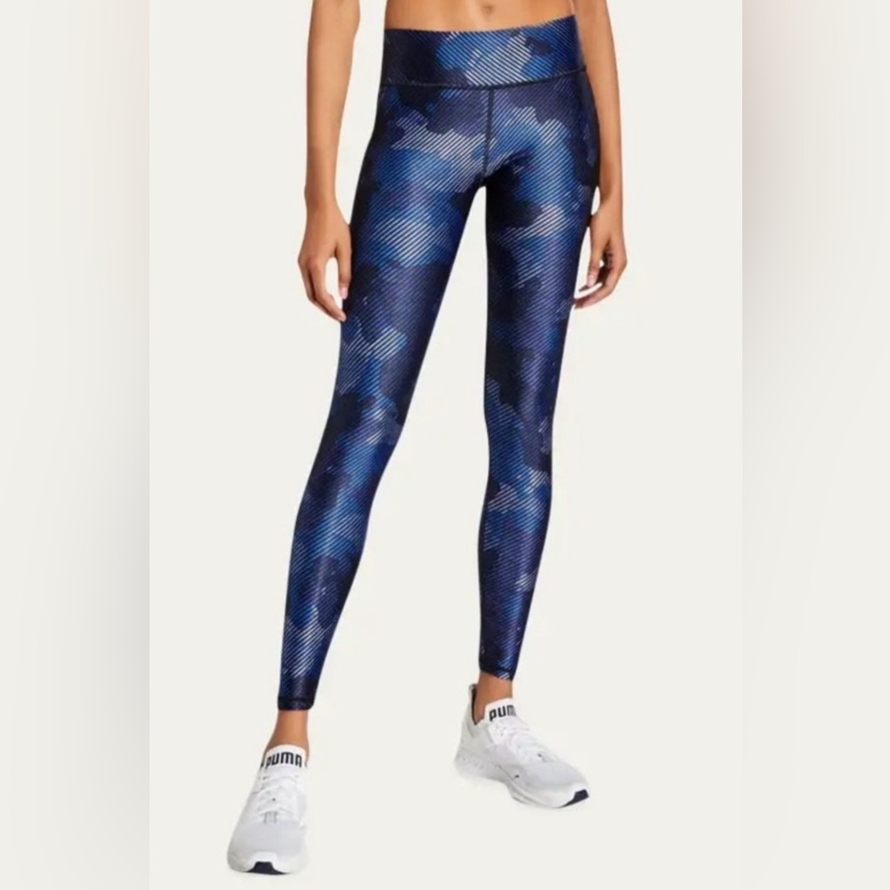 NWOT Terez Women’s Blue Camo Leggings size small
